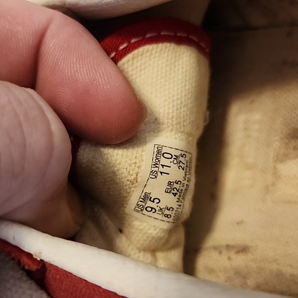 Vans - Picture 4 of 8